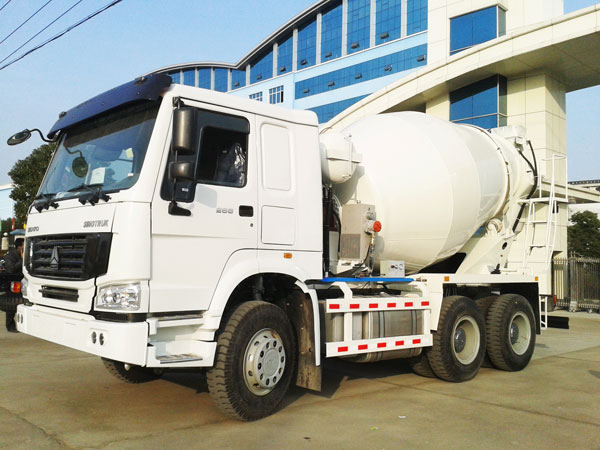 mini concrete mixer truck