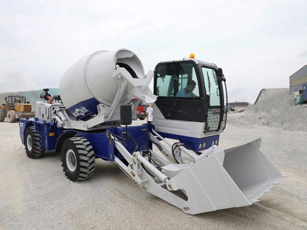 AS-2.6 self-loading concrete mixer