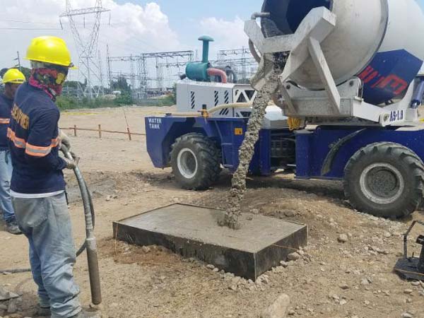 self loader mixer
