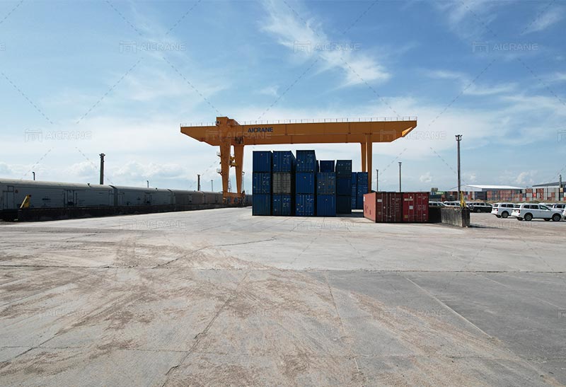 Rail Mounted Crane